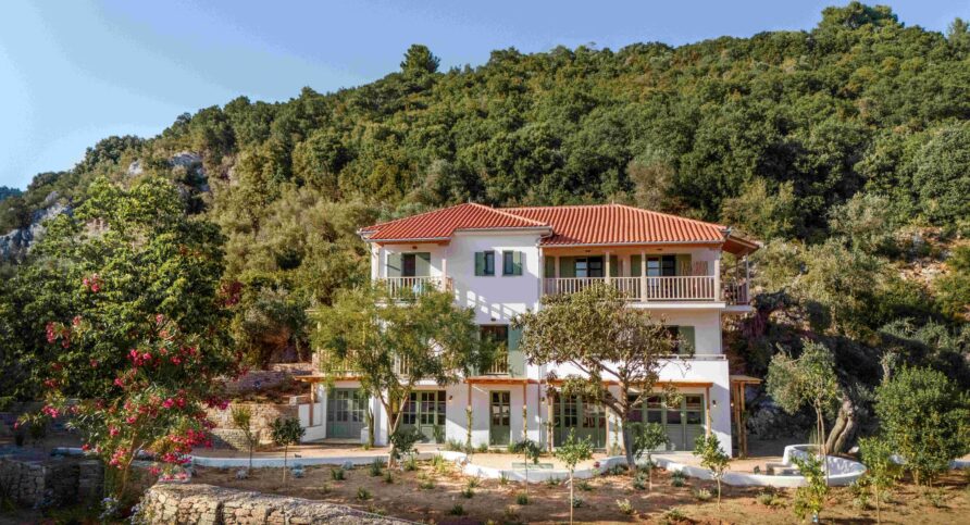 Peli Kastri στη Madonna