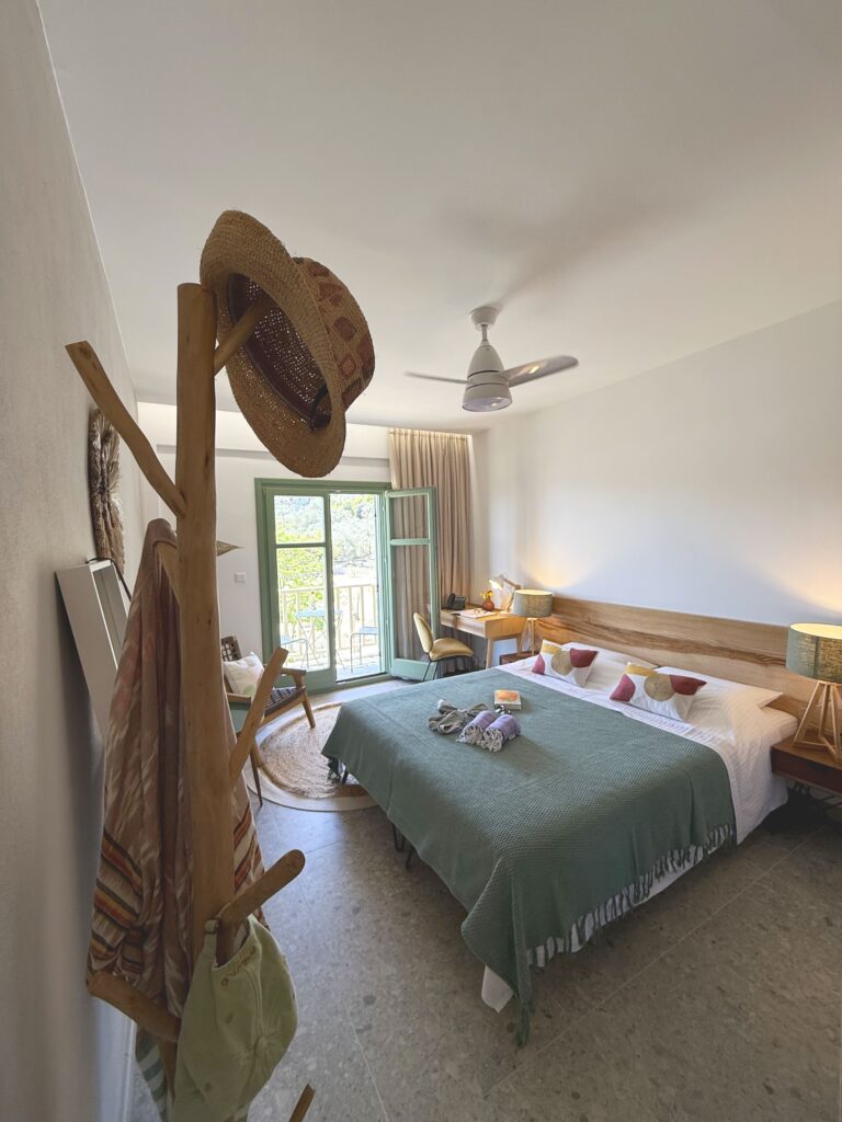 11 corr room total hf