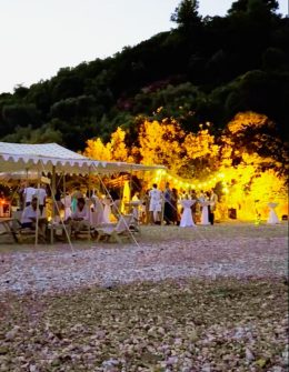 Party am Beach von Peli Kastri, Pelion, Greece
